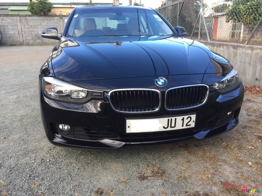 2012' BMW 320 photo #2