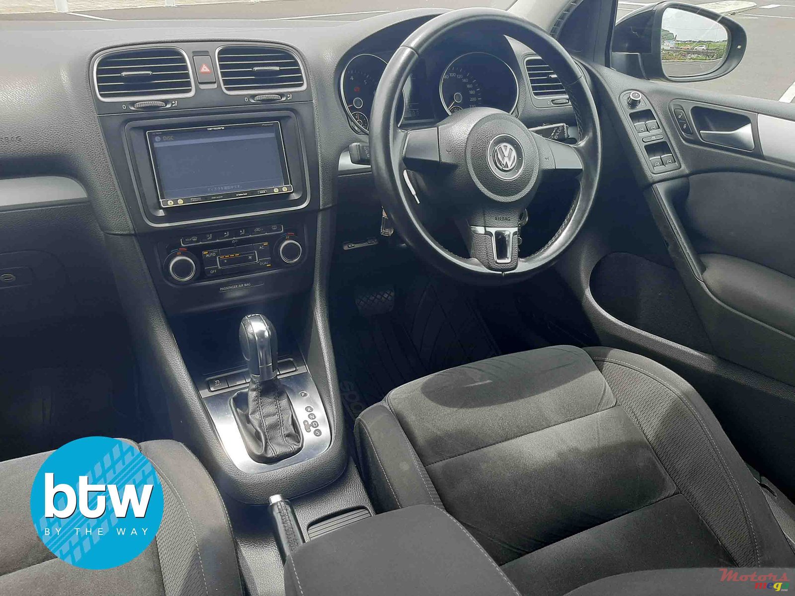 2011' Volkswagen Golf VI photo #6