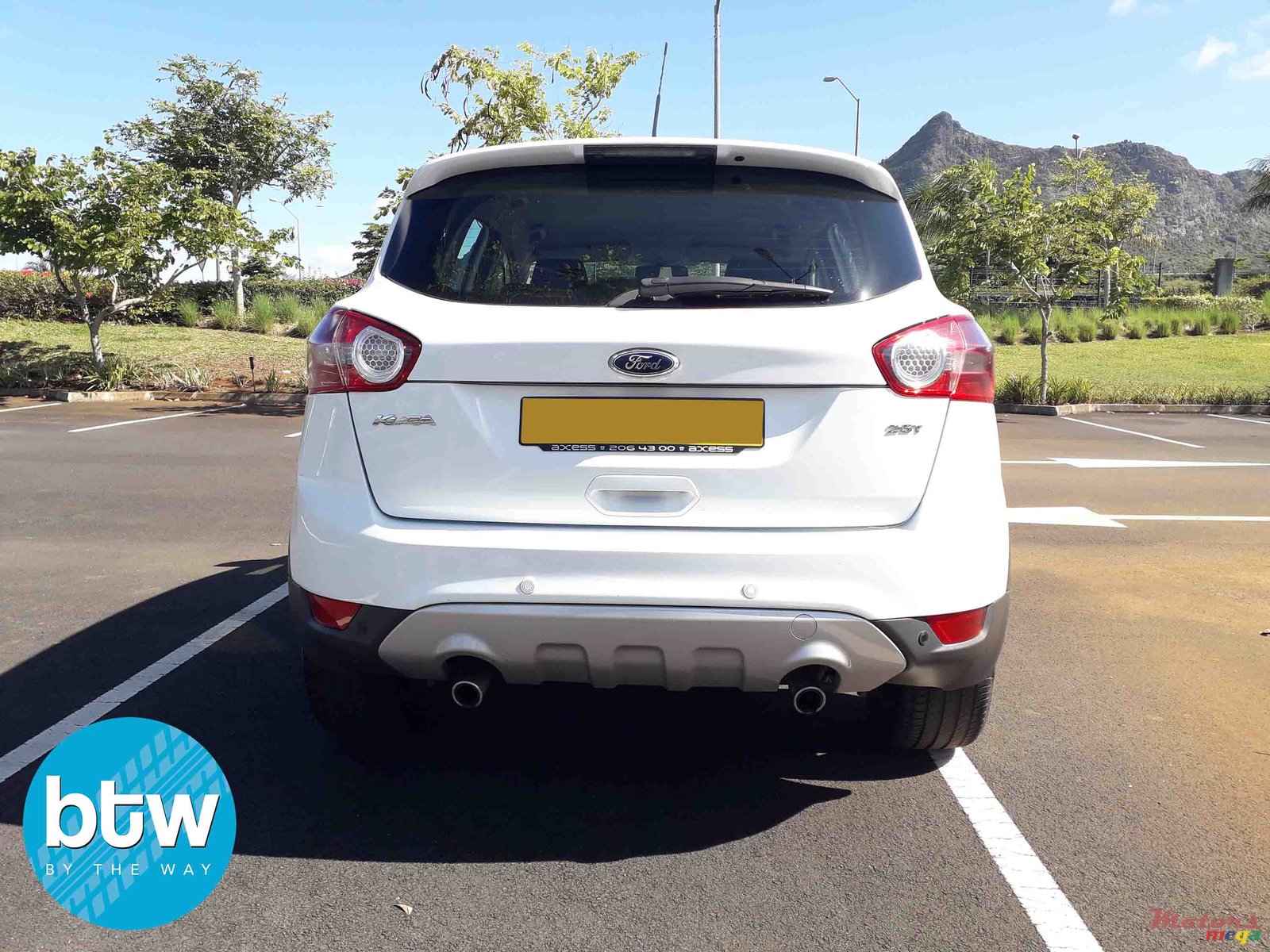 2011' Ford Kuga photo #3