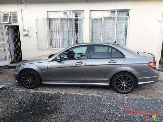 2009' Mercedes-Benz C-Class photo #6