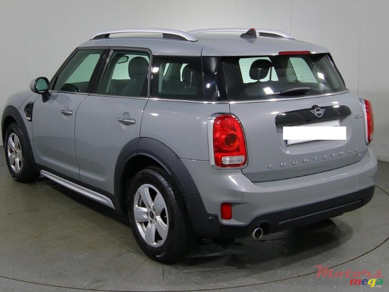 2018' MINI One photo #4