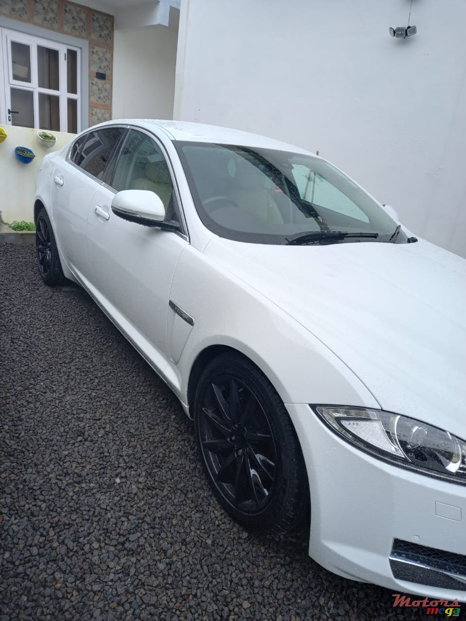 2016' Jaguar XF photo #3