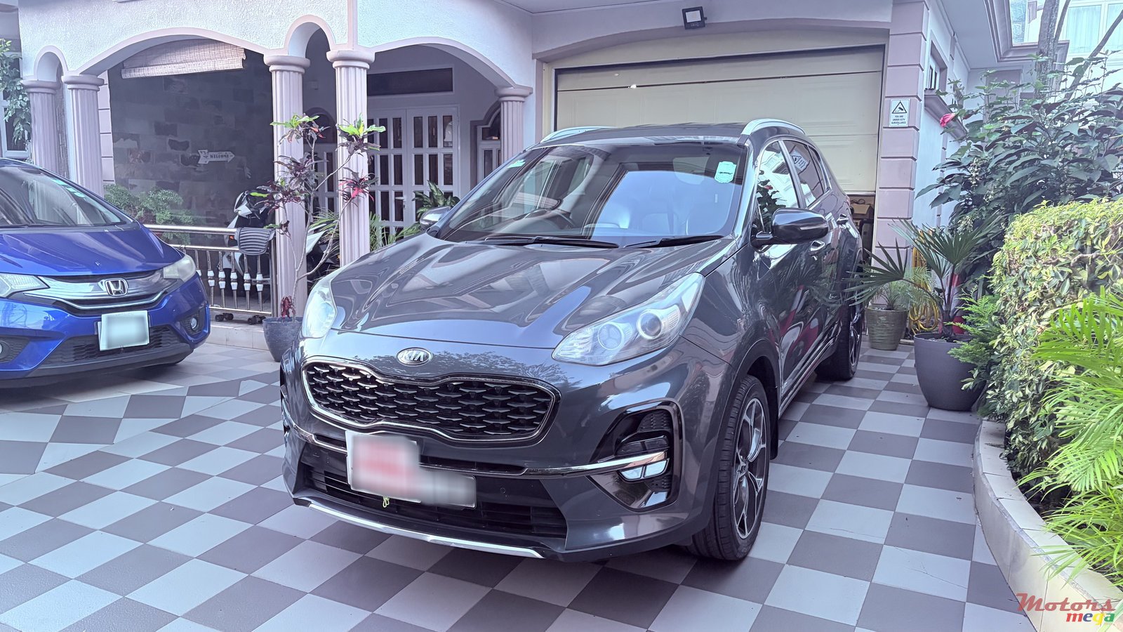 2019' Kia Grand Sportage photo #1