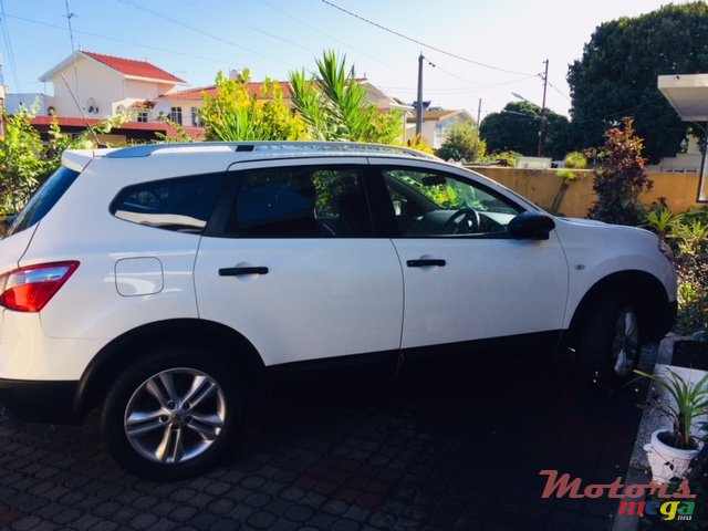 2012' Nissan Qashqai photo #1