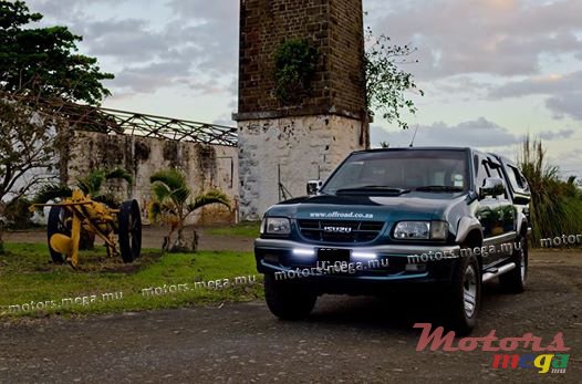 2002' Isuzu KB Series 2002 photo #3