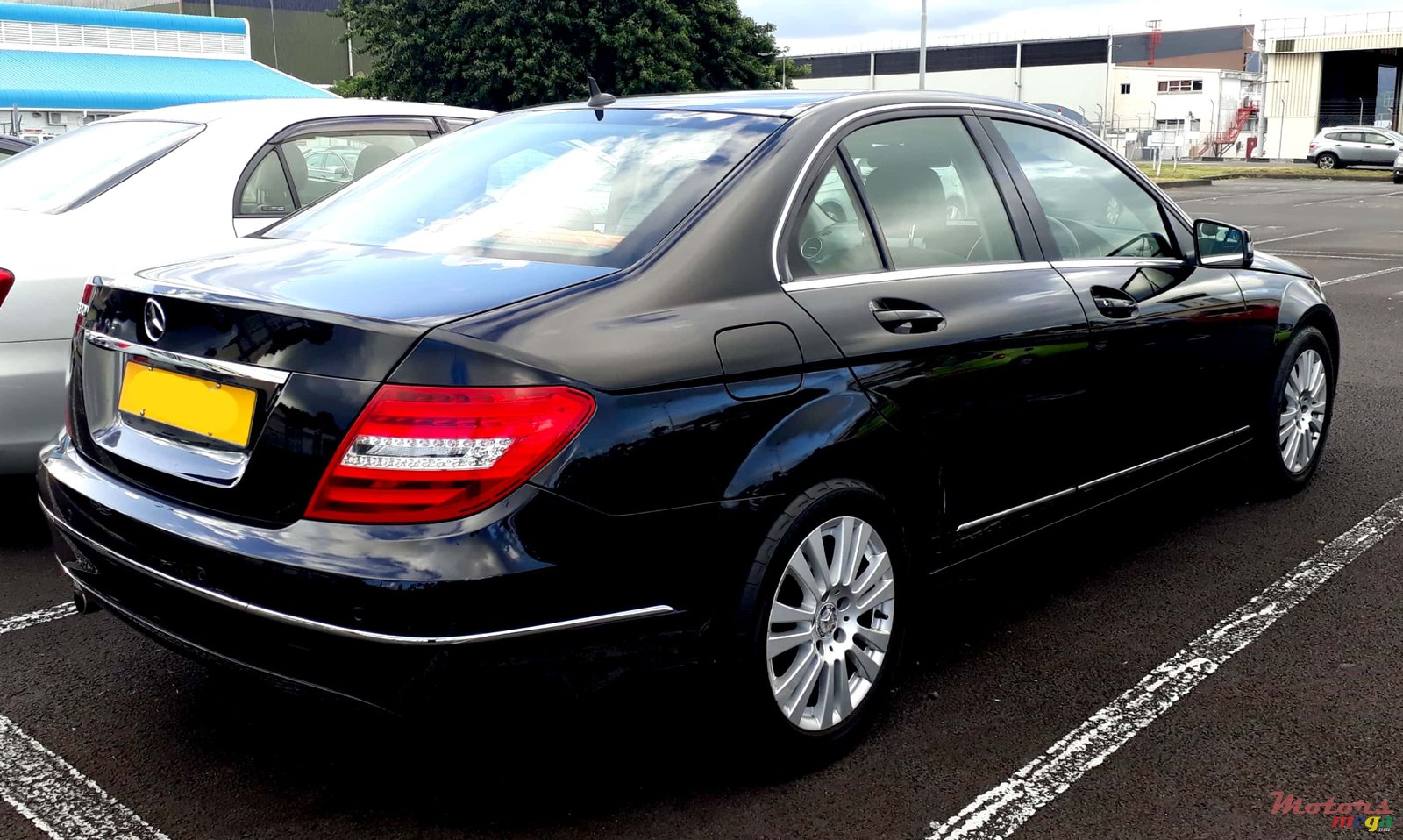 2013' Mercedes-Benz C-Class Elegance photo #5