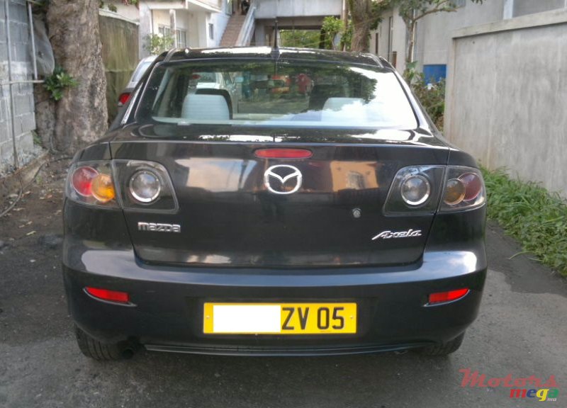 2005' Mazda Axela photo #2