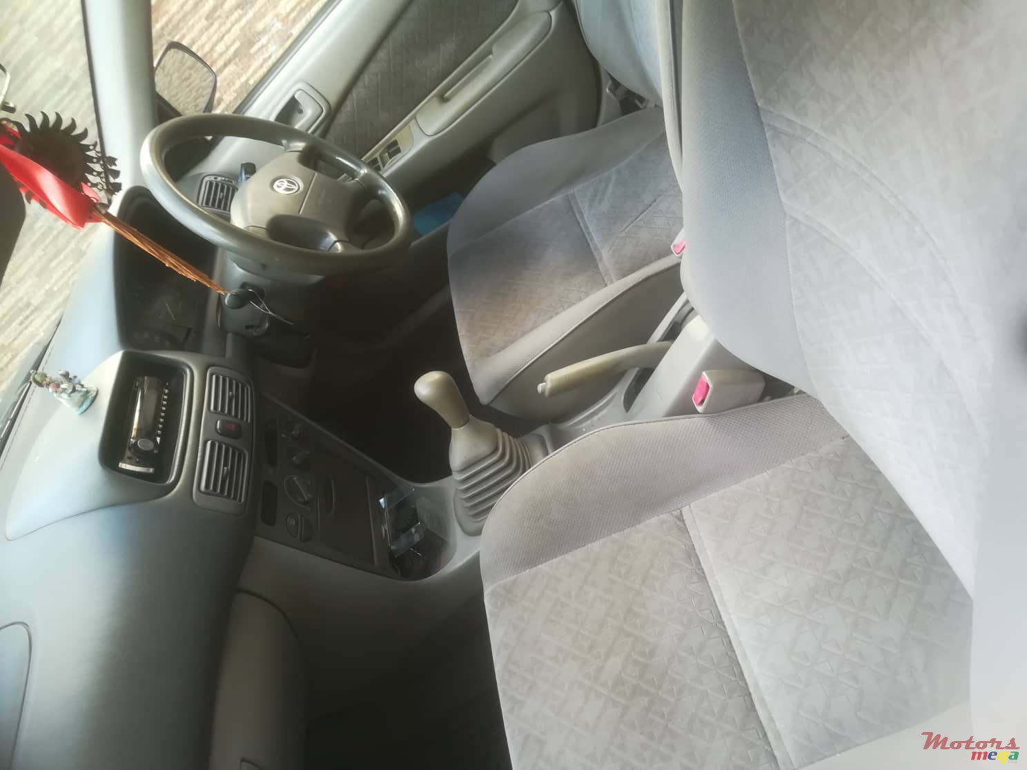 2000' Toyota Corolla photo #3