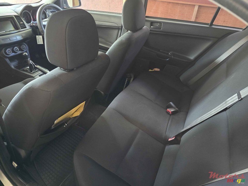 2013' Mitsubishi Lancer photo #6