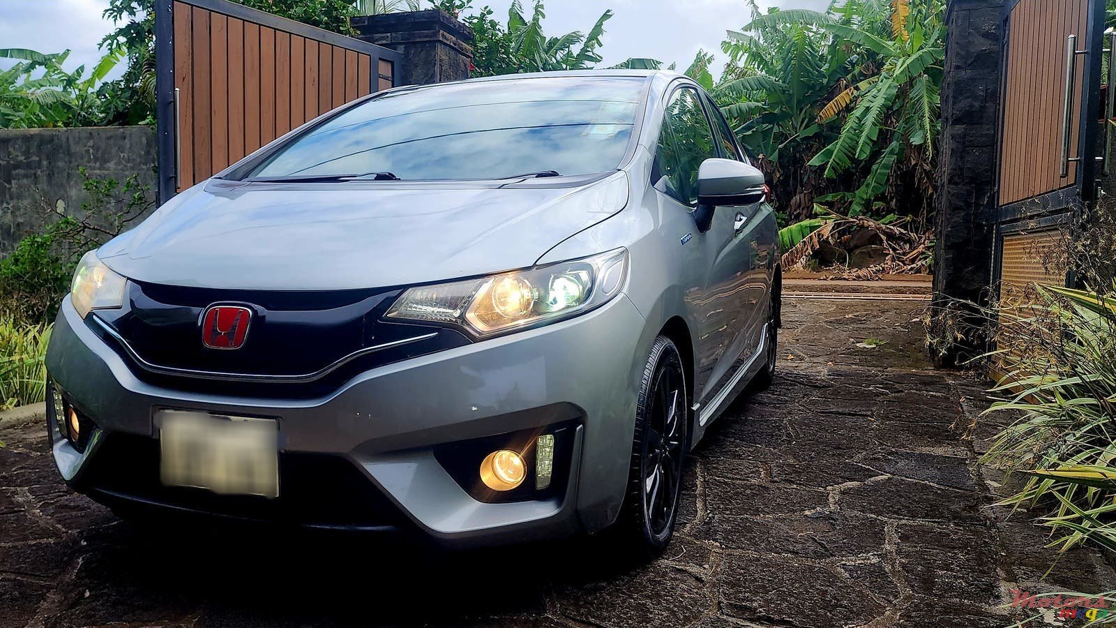 2015' Honda Fit photo #2