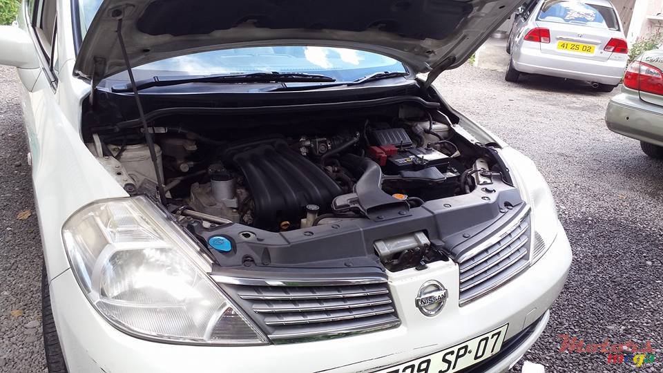 2007' Nissan Tiida photo #7