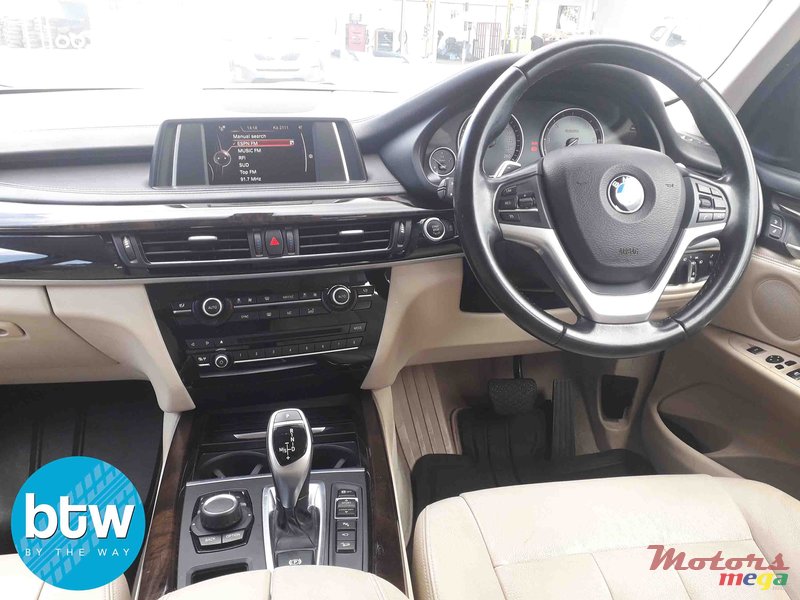 2015' BMW X5 xDRIVE 25D photo #6