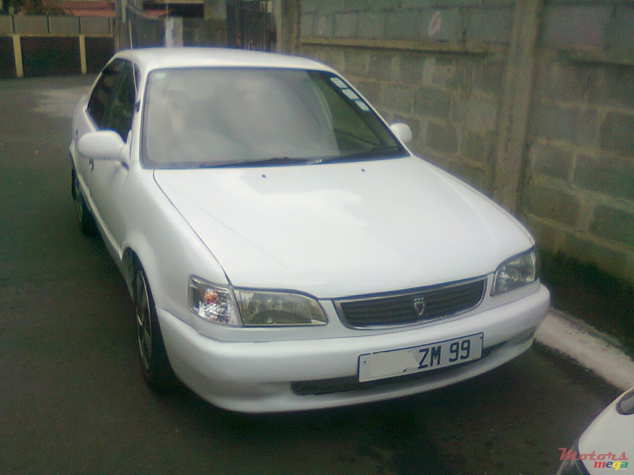 1999' Toyota Corolla photo #2