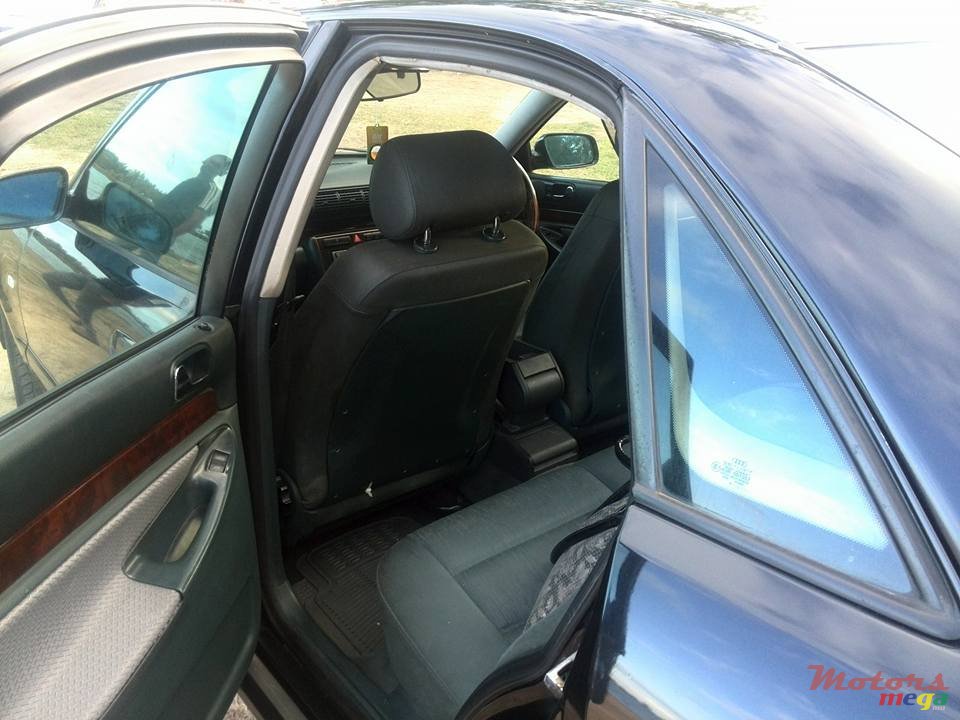 2000' Audi A4 Sedan 1.6 photo #2