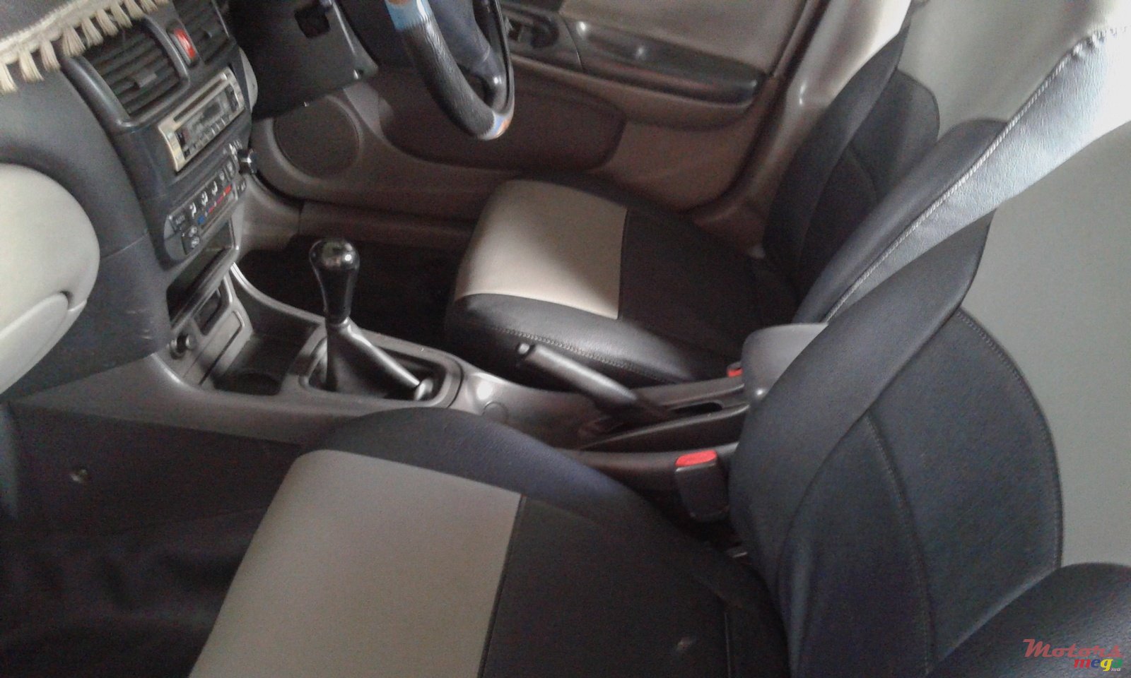 2000' Nissan Sunny photo #3