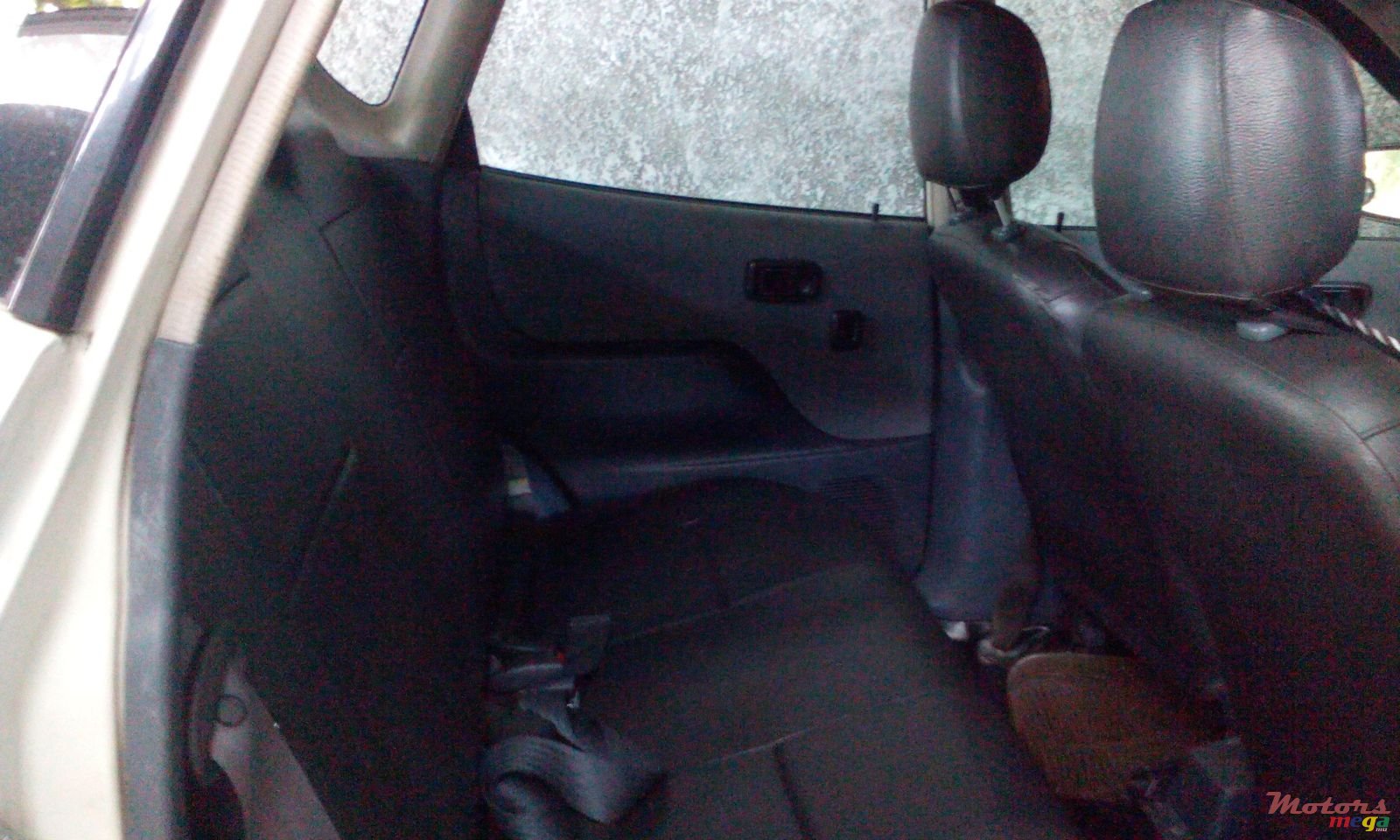 2001' Toyota photo #3