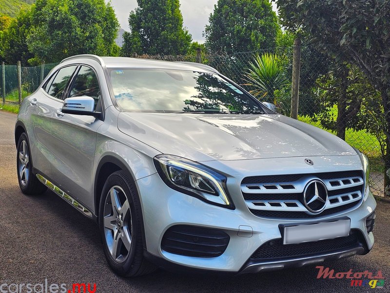 2018' Mercedes-Benz GLA 200 AMG 1.6 photo #2