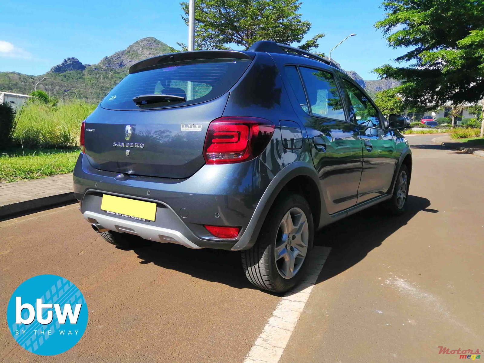 2018' Renault Sandero StepWay photo #3