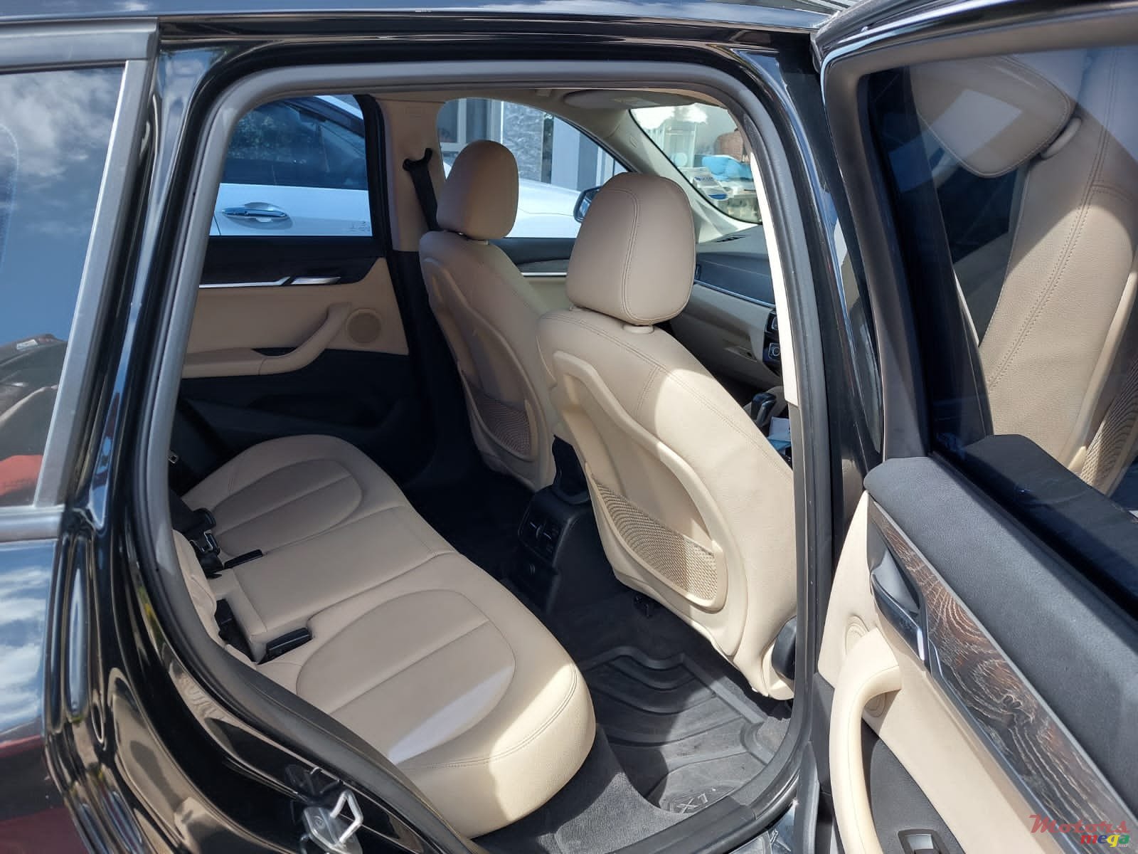 2016' BMW 1 Series photo #7