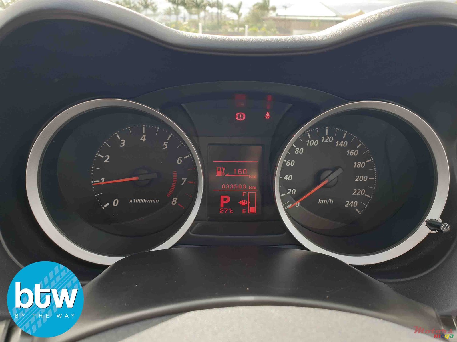 2014' Mitsubishi Lancer Ex photo #7