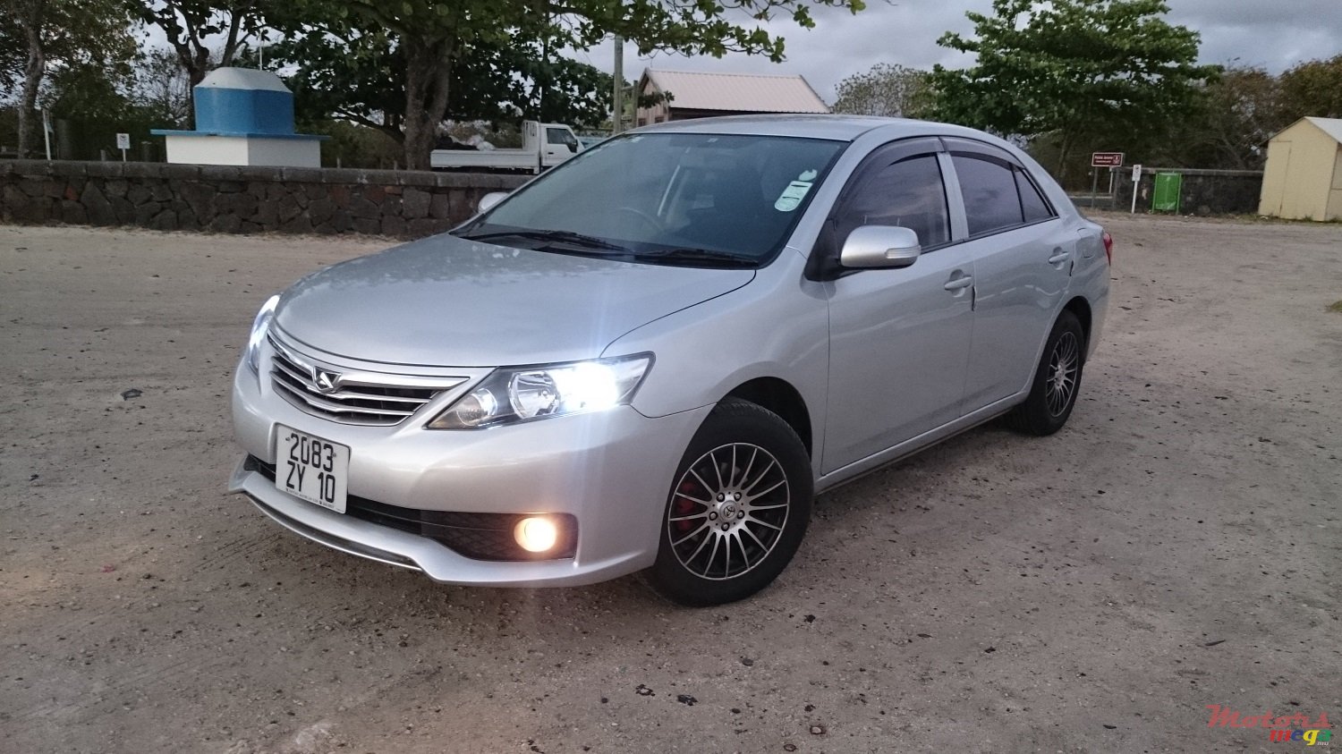 2010' Toyota photo #4