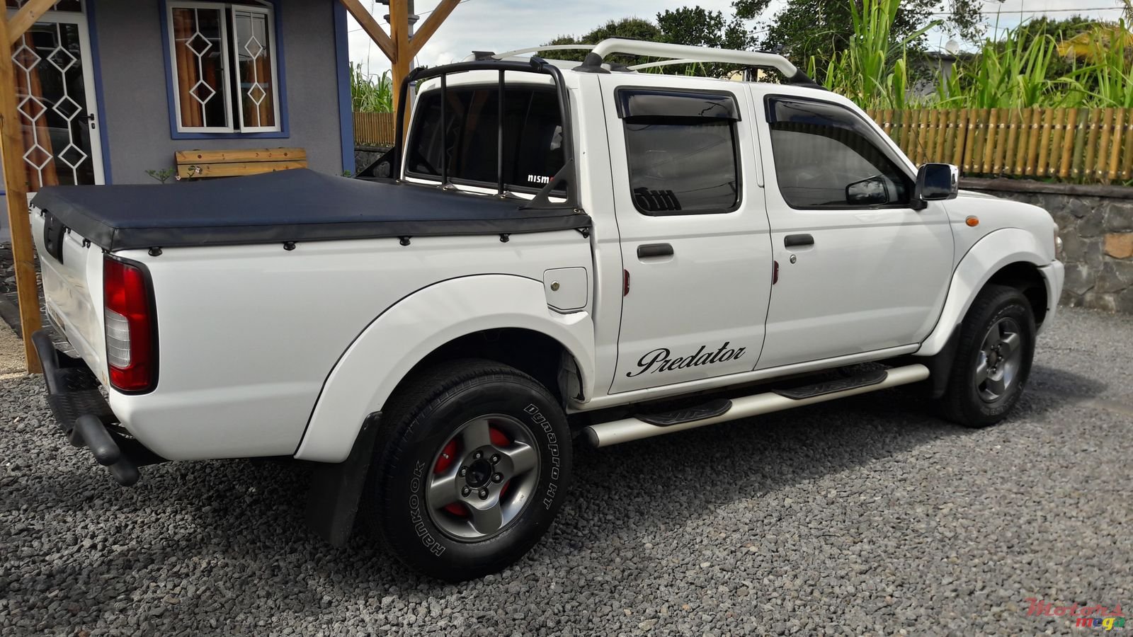 2013' Nissan Hardbody NP300, Predator photo #4