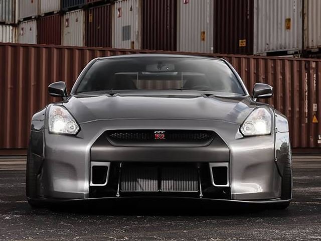 Liberty Walk Nissan GT-R