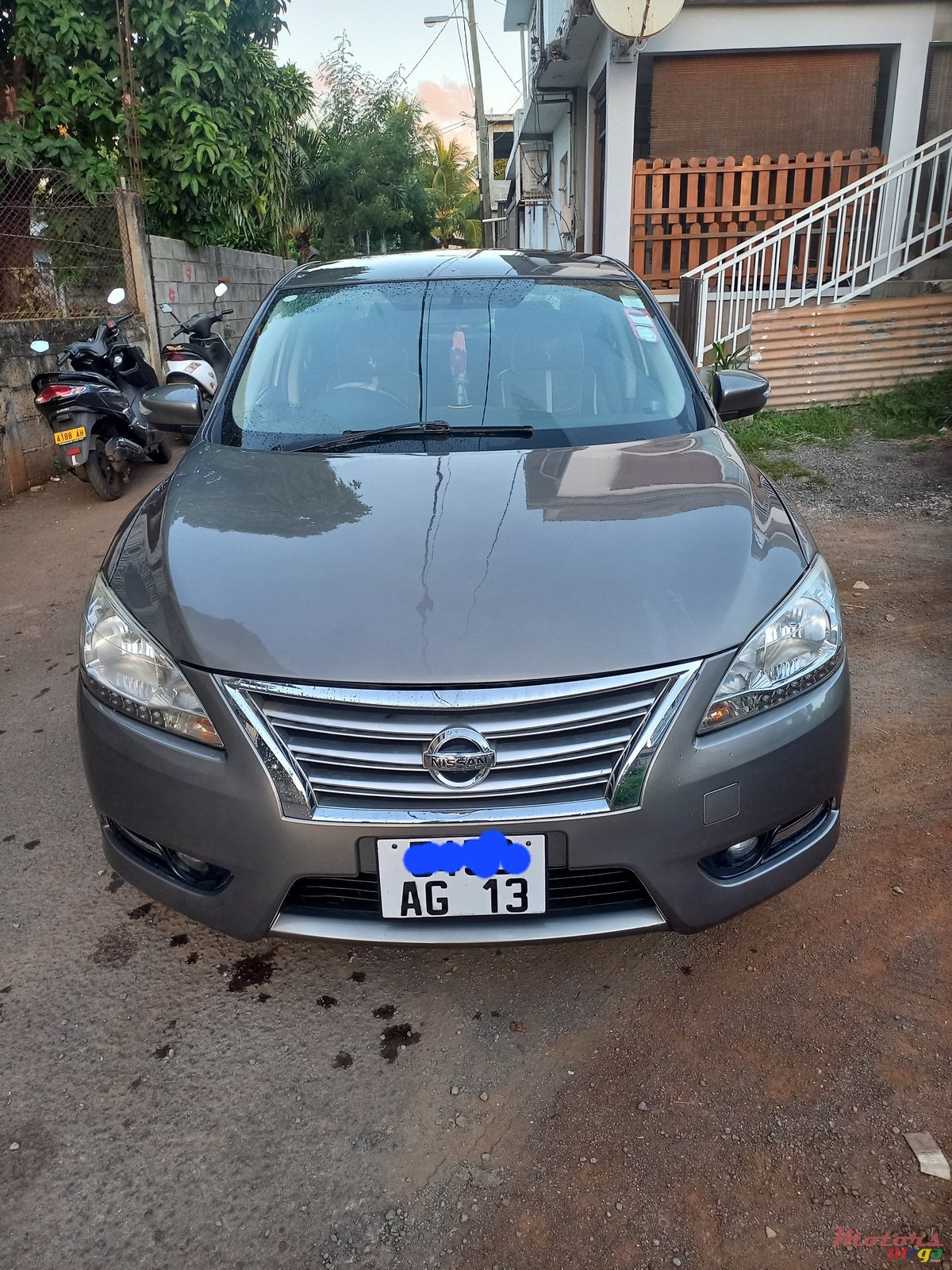 2013' Nissan Sentra photo #1