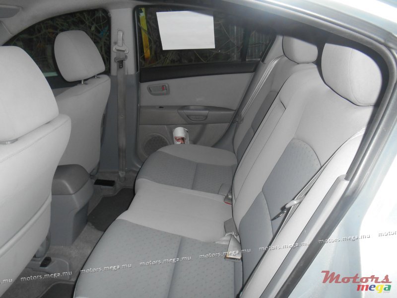 2005' Mazda 3 axela photo #4