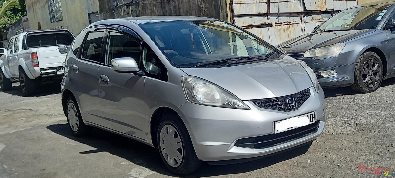 2010' Honda Fit photo #1