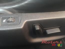 2012' Peugeot RCZ photo #5