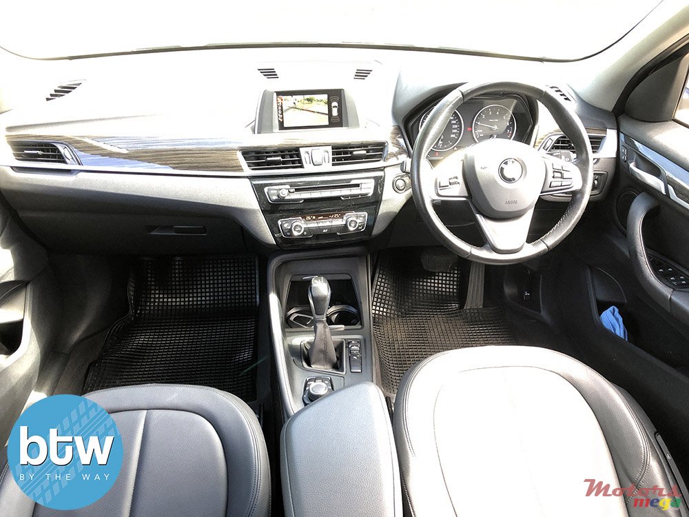 2017' BMW X1 photo #7