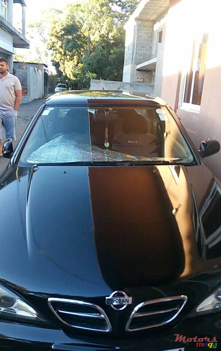 2000' Nissan Primera photo #2