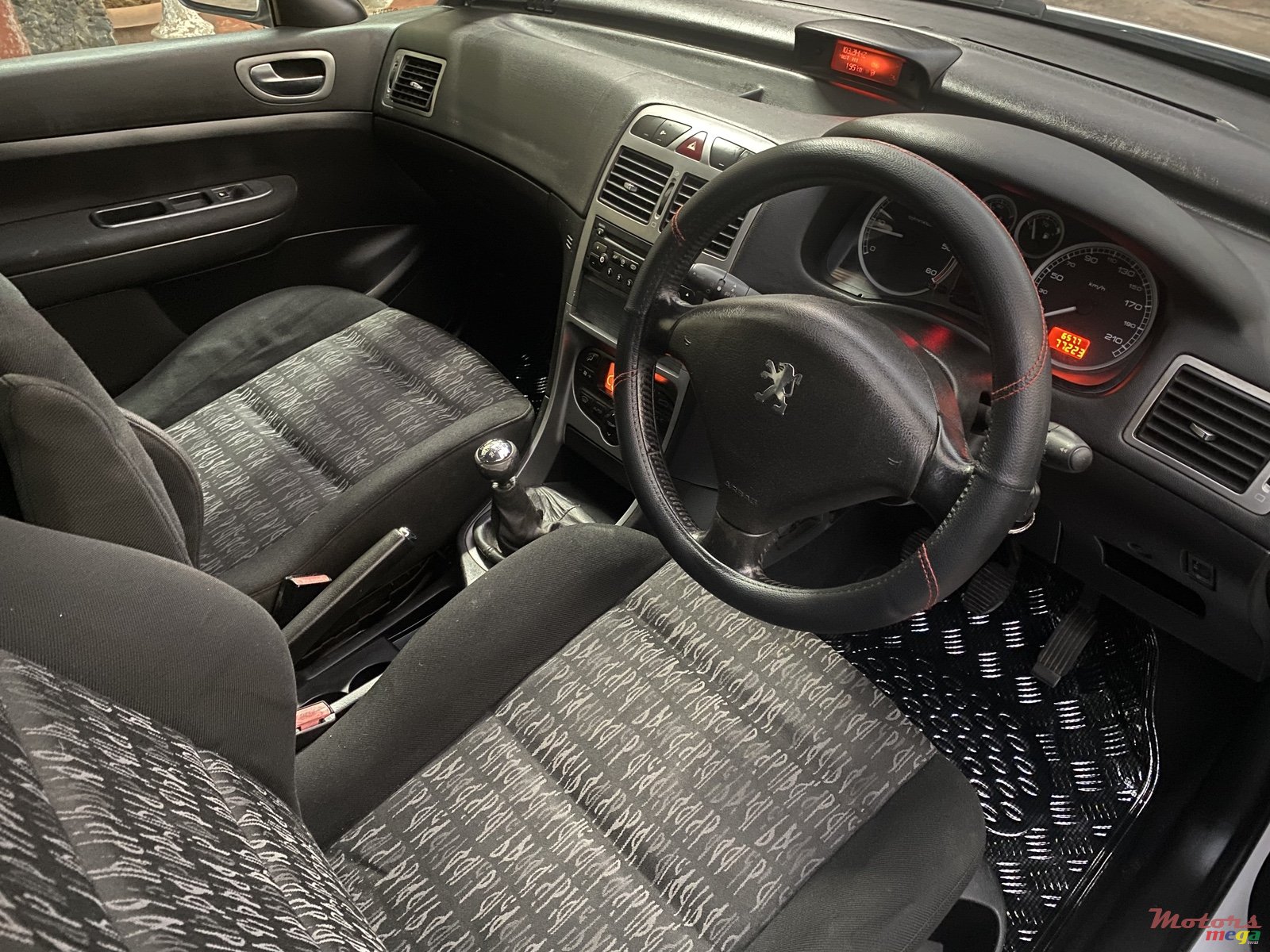 2003' Peugeot 307 HDI DIESEL photo #6