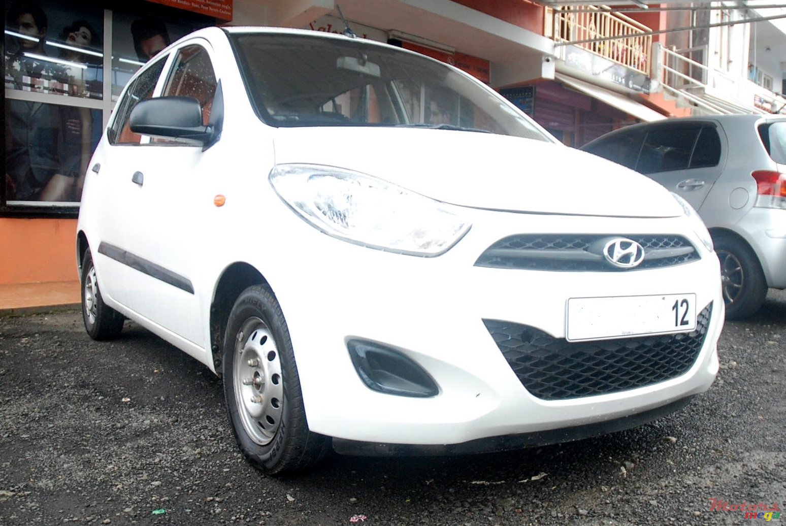 2012' Hyundai GLS photo #2