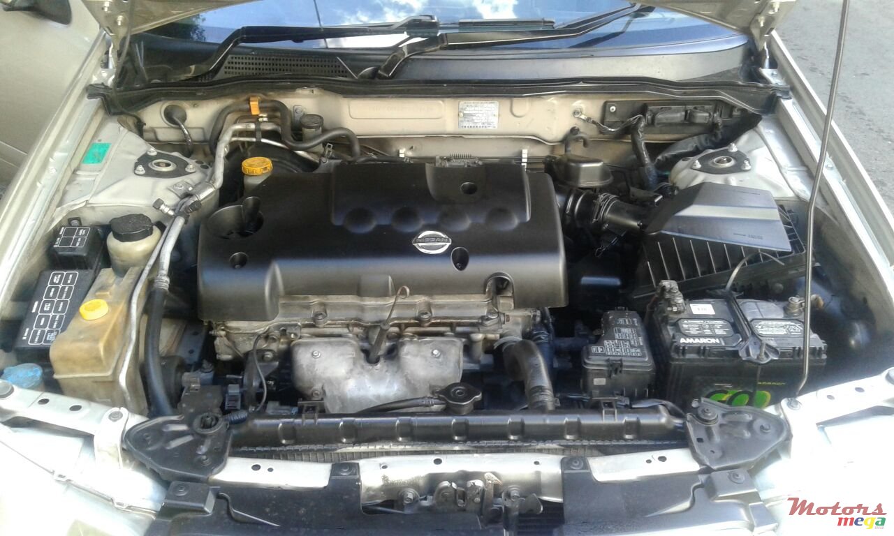 2004' Nissan Sunny photo #3