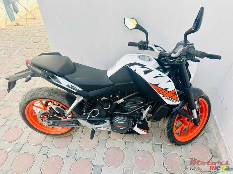 2019' KTM 200 photo #1