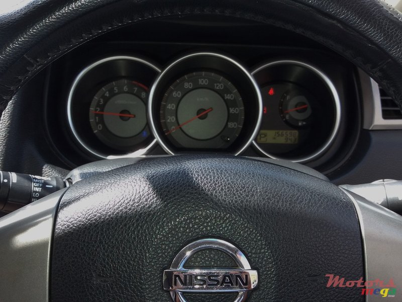 2006' Nissan Tiida photo #5