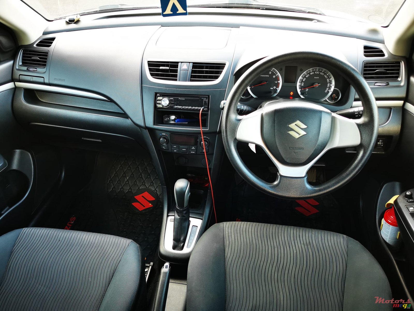 2013' Suzuki Swift 1.2 Japan photo #5