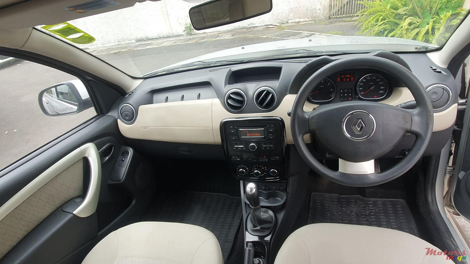 2015' Renault Duster 2015 photo #4