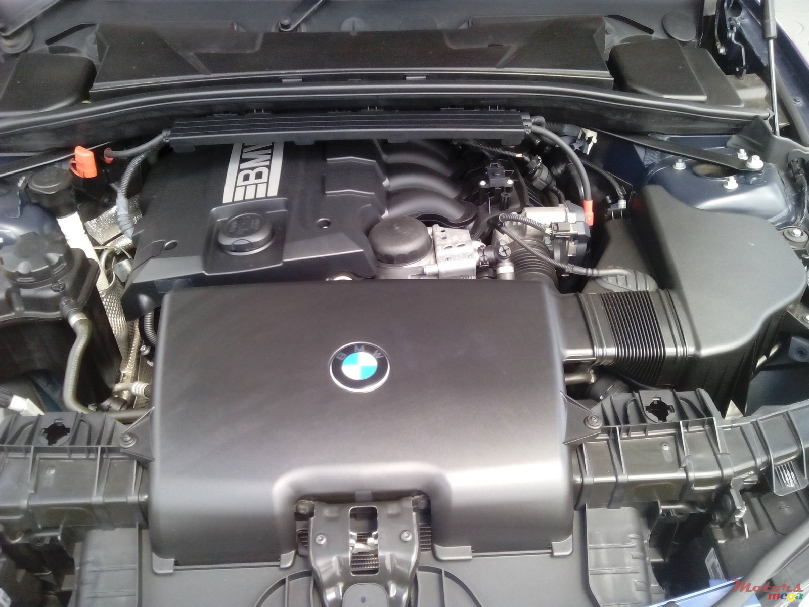 2011' BMW 116 photo #4