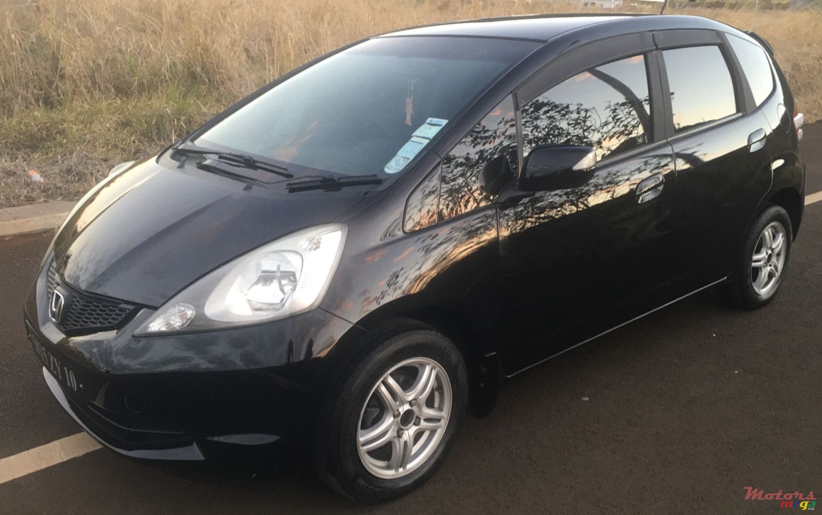 2010' Honda Fit photo #2