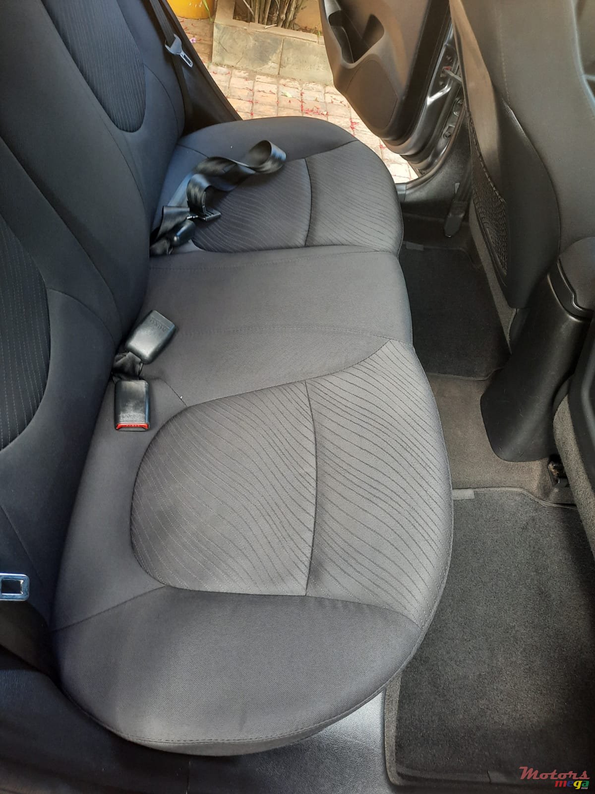 2015' Hyundai Accent photo #5