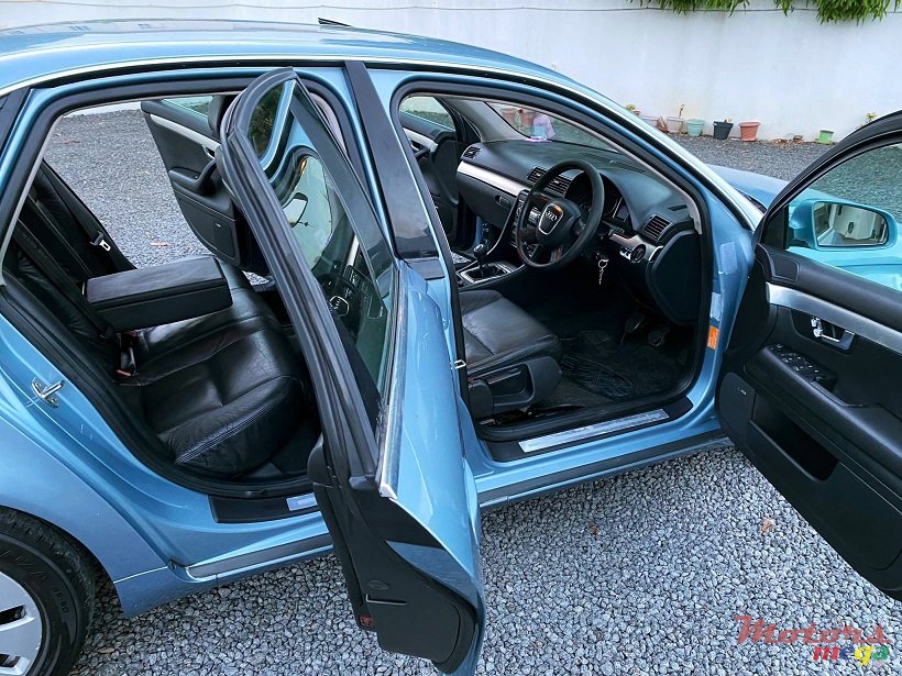 2007' Audi A4 Manual 1.6L photo #4