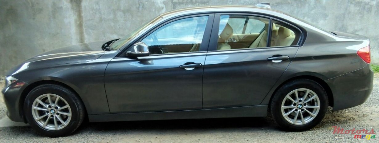 2013' BMW 320 photo #3