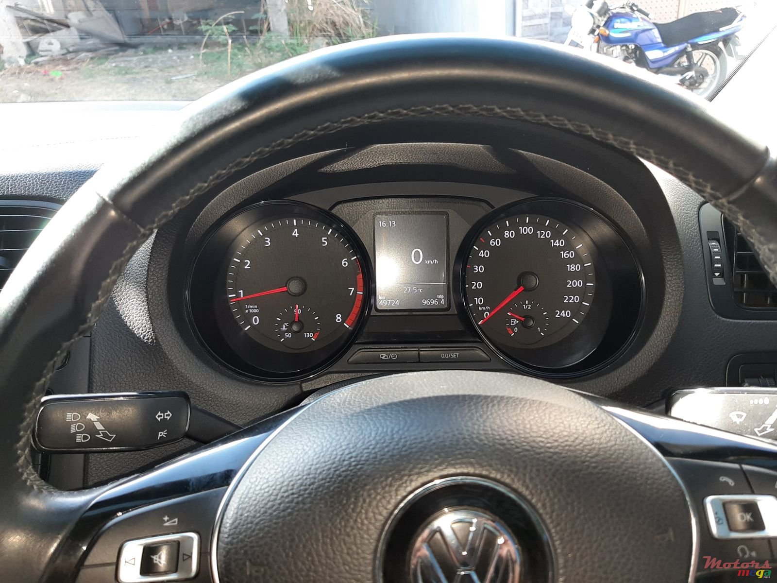 2016' Volkswagen Polo photo #4