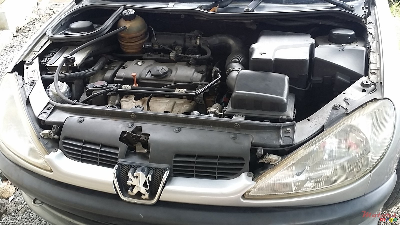 2002' Peugeot 206 photo #1