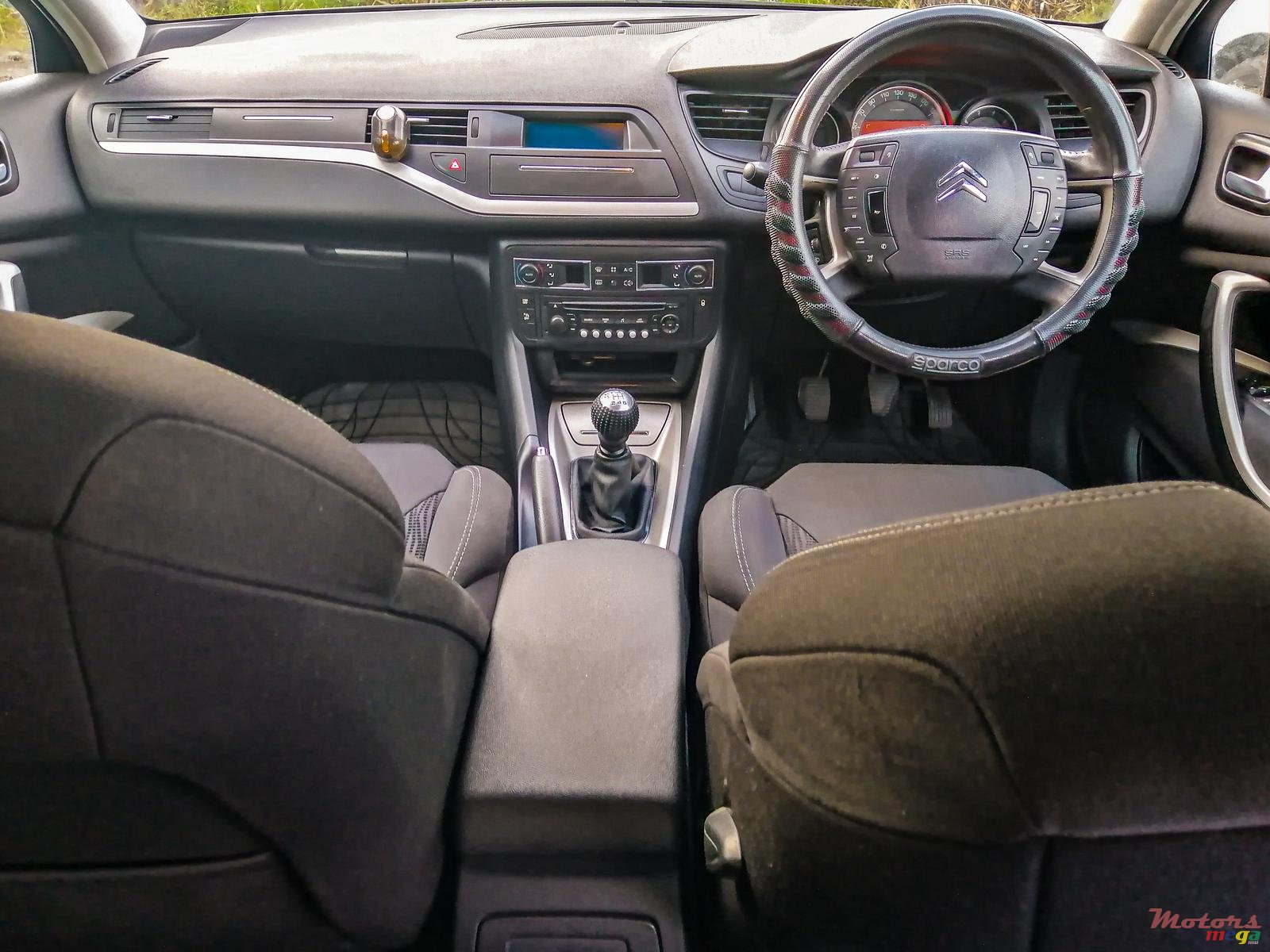 2012' Citroen C5 photo #3