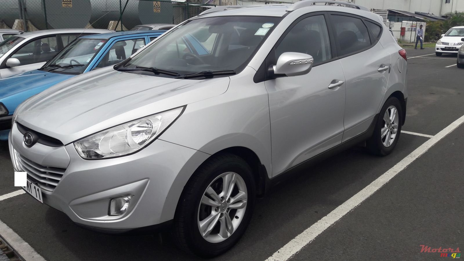 2011' Hyundai ix35 GRISE METALLISEE photo #3