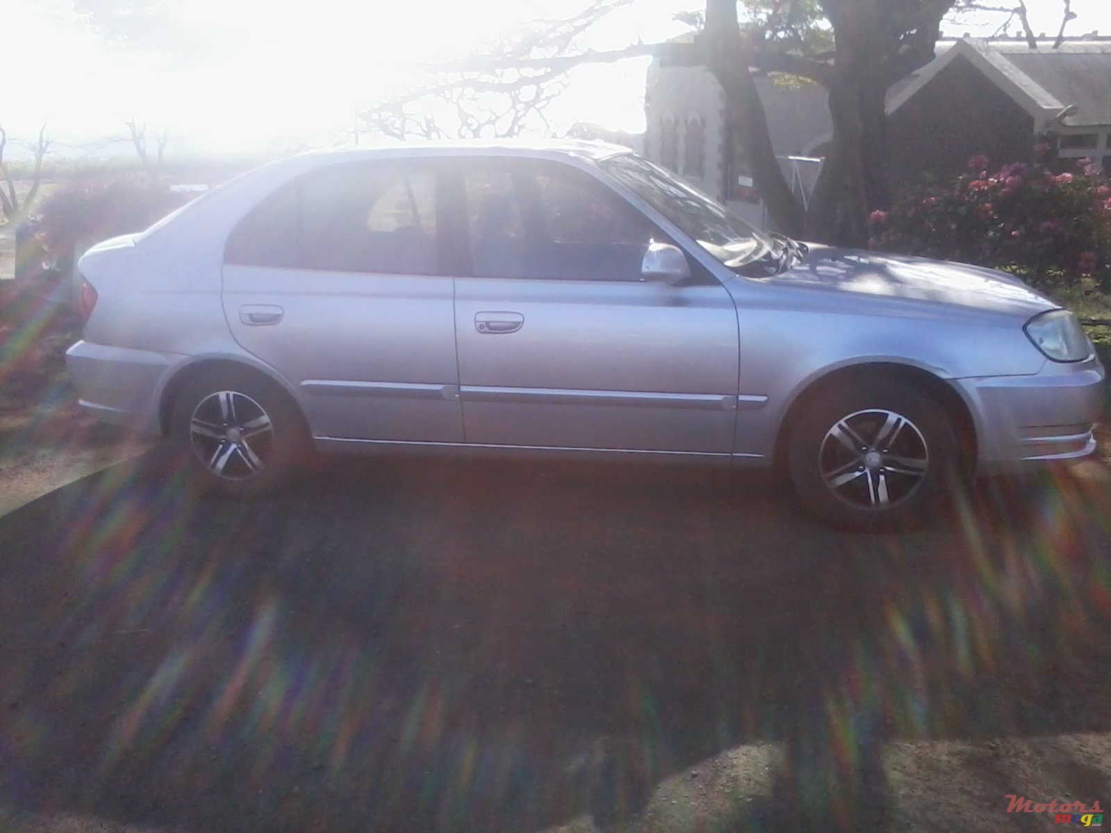 2004' Hyundai Accent photo #3